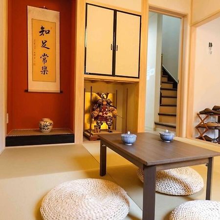 吉福屋/机场直达/3分步行地铁jr/14分usj/心斋桥/難波 Villa Osaka Bagian luar foto