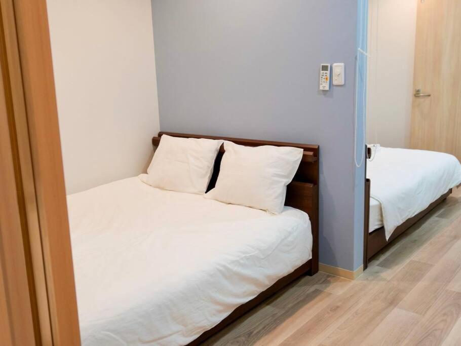 吉福屋/机场直达/3分步行地铁jr/14分usj/心斋桥/難波 Villa Osaka Bagian luar foto
