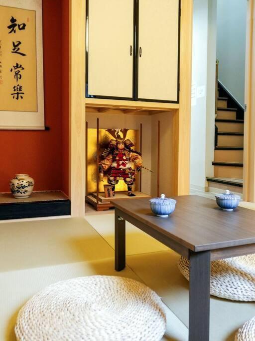吉福屋/机场直达/3分步行地铁jr/14分usj/心斋桥/難波 Villa Osaka Bagian luar foto